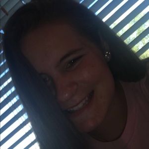 Meet your Posher, Avery